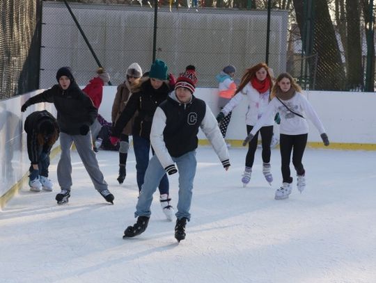 Lodowisko przy SP 5 tętni życiem