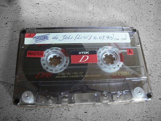 Lovestory z zaginionej taśmy magnetofonowej - niesamowite znalezisko w altance