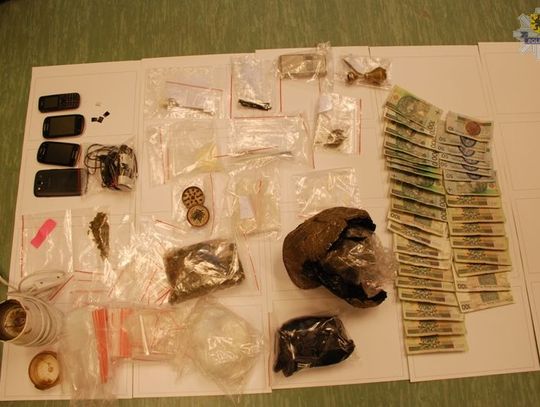 Małżeństwo zatrzymane za posiadanie narkotyków