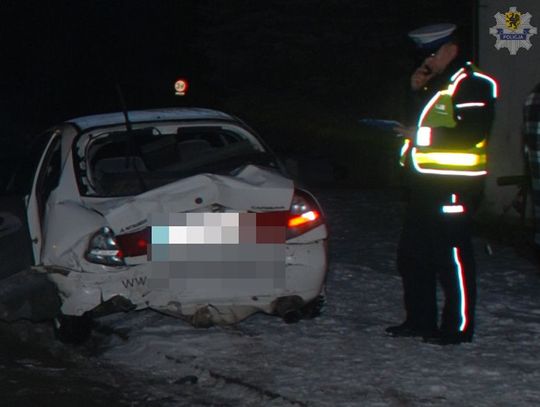 Mercedesem najechał na tył Mitsubishi