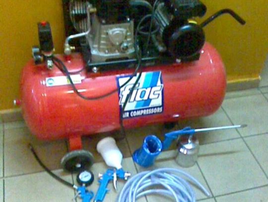 Miał malować, a on "tylko opędzlował"