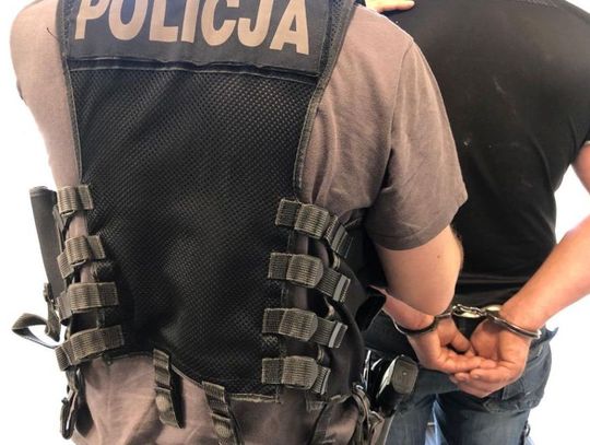 Miał narkotyki w plecaku. 45-latek usłyszał zarzuty