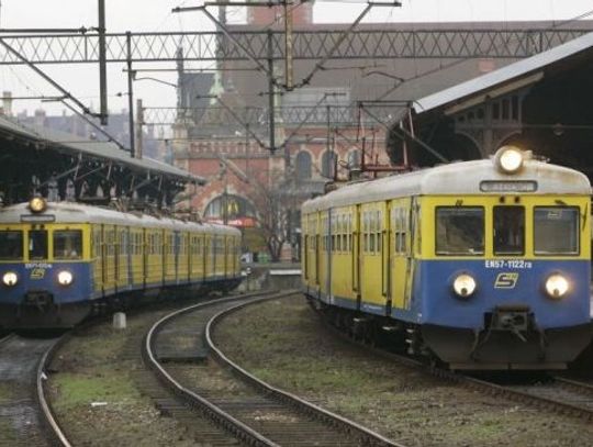 Miał skoczyć z wiaduktu pod pociąg 