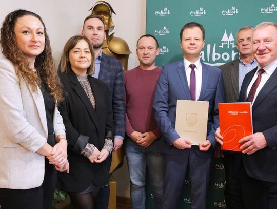 Miasto Malbork podpisało umowę na kompleksowe świadczenie usług oświetleniowych na lata 2026–2028 Miasto Malbork podpisało umowę na kompleksowe świadczenie usług oświetleniowych na lata 2026–2028