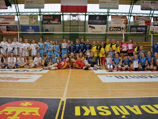 Miejskie Igrzyska Młodzieży Szkolnej w Minisiatkówce „Czwórek” 