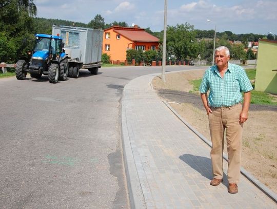 Mieszkańcy Nicponi mają chodnik