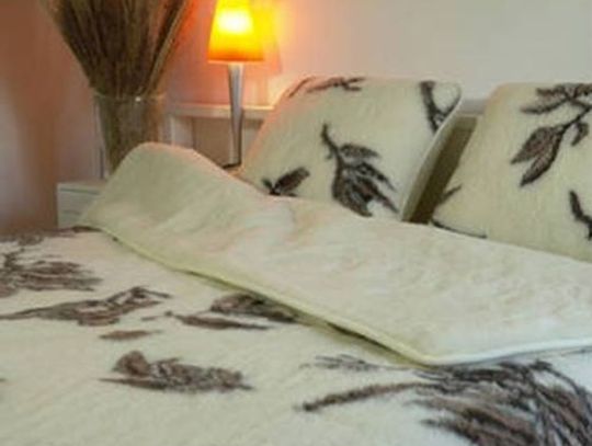 Mieszkaniec Gardei nabity w... pościel rehabilitacyjną