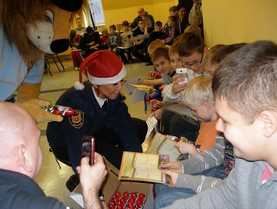 Mikołajki w szpitalu - kolorowe sny, bezpieczne dzieciństwo