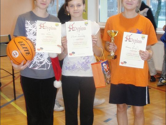 Mikołajkowo i sportowo w PG nr 2 