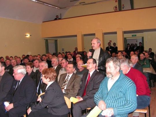 Min. Sawicki: Trudno mówić o dialogu, gdy rzucają jajkami