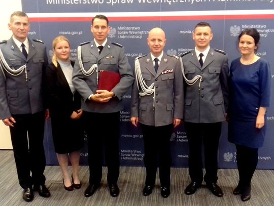 Minister Mariusz Błaszczak wyróżnił funkcjonariuszy z Lubichowa
