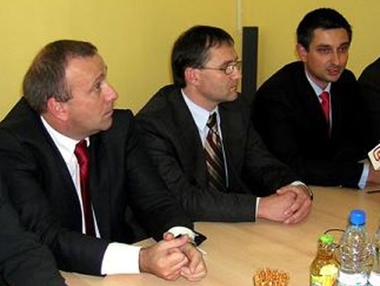 Minister Schetyna na włosku Tuska, a o pieniądze na lokalne "schetynówki" trwa bój