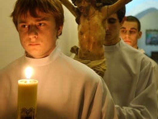 Ministranci i lektorzy pomorscy w Krzeszowie i polskim Betlejem