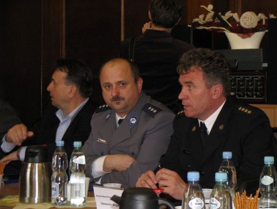 Młodzi nie chcą być strażakami