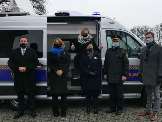 Mobilne laboratorium dla gdańskich strażników