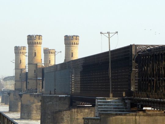 Monitoring na Moście Tczewskim. Czy kamery zapobiegną niszczeniu zabytku przez wandali?