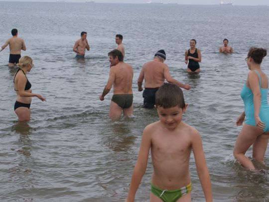 Morsy w Brzeźnie - klub "Z KRĘTEJ"  już w morzu