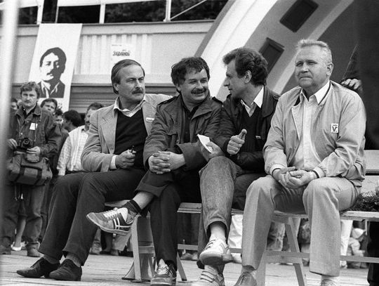 Może rządzący przypomną sobie komu zawdzięczają stanowiska