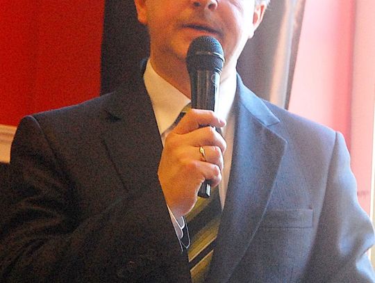 Mundurówka. Pomysł na szkołę w Swarożynie