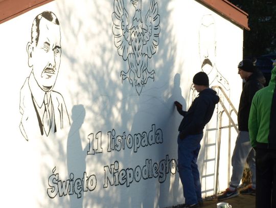 Mural oburzył mieszkańców - kto za niego zapłacił?