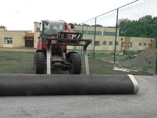 Murawa z Narodowego Stadionu Rugby trafi do gdyńskich szkół
