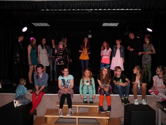 Muzyczna podróż po latach 80