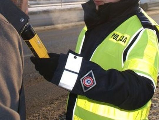 Na gazie, odurzeni - za kółkiem. 460 tys. alkotestów, 9,5 tys.kierowców na Pomorzu pod wpływem