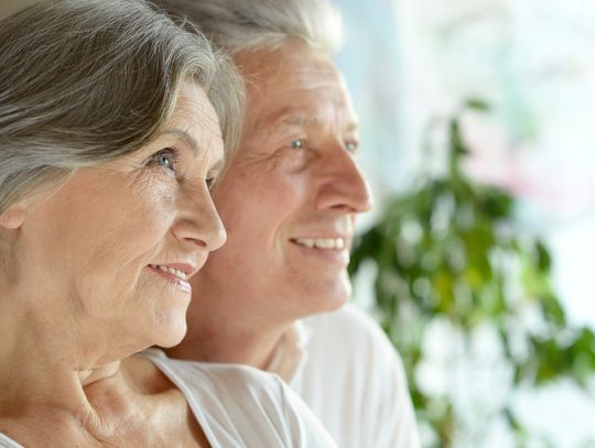 Na Pomorzu mamy więcej babć niż dziadków. Co jeszcze wiadomo o pomorskich seniorach? 