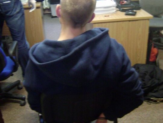 Na przesłuchanie przyszedł z narkotykami i łupem