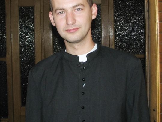 Nabożeństwa Maryjne - modlący się dają świadectwo wiary 