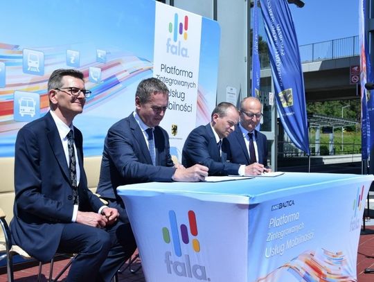 Nadchodzi FALA. Biletowa rewolucja na Pomorzu nabiera tempa. 