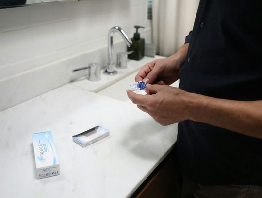 Najczęstsze błędy przy noszeniu soczewek kontaktowych