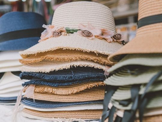 Nakrycia głowy modne w 2019 roku