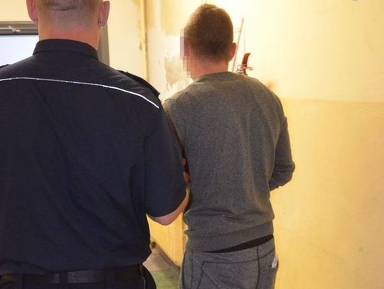 Napad na lombard - zrabowano trzy palety ze złotą biżuterią