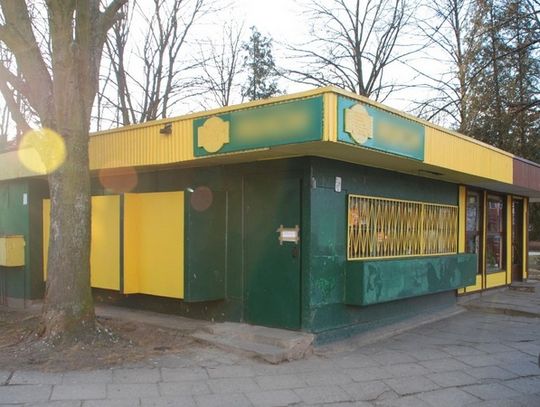 Napad z nożem na bank i sklep w Lęborku