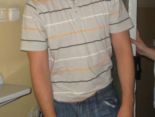 Narkoman chciał przekupić policjanatów