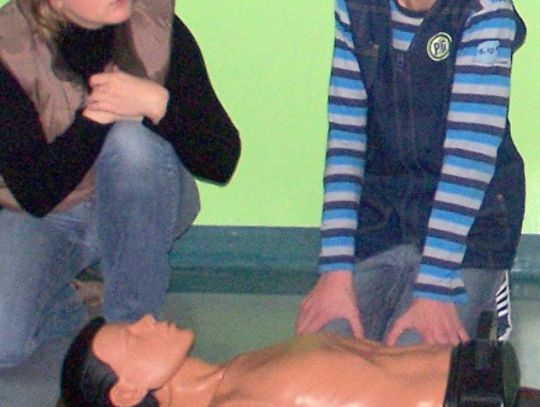 Nauka pomocy przedlekarskiej. Fantomy w gimnazjum