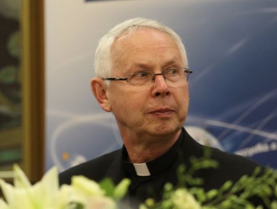 Nie bójmy się więc pomagać, okazywać troskę