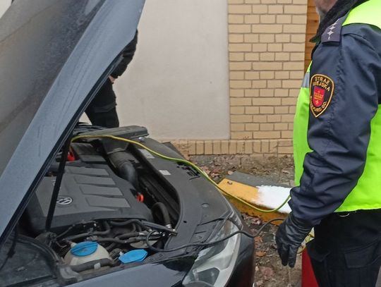 Nie możesz odpalić auta? Pomoże Straż Miejska