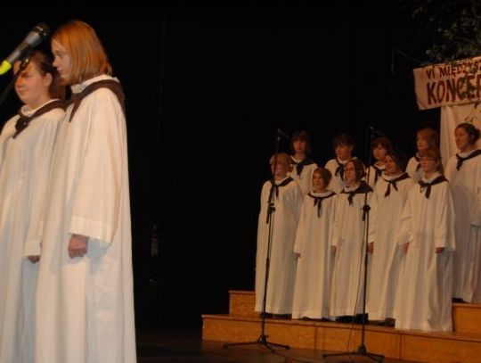 Nie umarła, kiedy my żyjemy