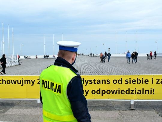 Nie zapominajmy, pandemia Covid-19 nadal trwa i ładna pogoda nie zwalnia od stosowania obowiązujących przepisów.
