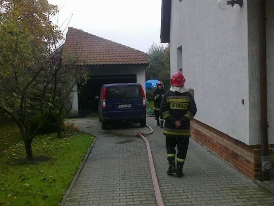 Niebezpieczny pożar garażu na Sienkiewicza