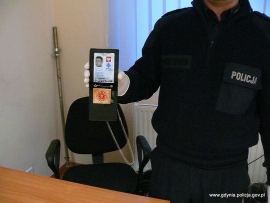 Niemundurowi z odznaką chcieli 10 tys. zł za "zapomnienie o sprawie"