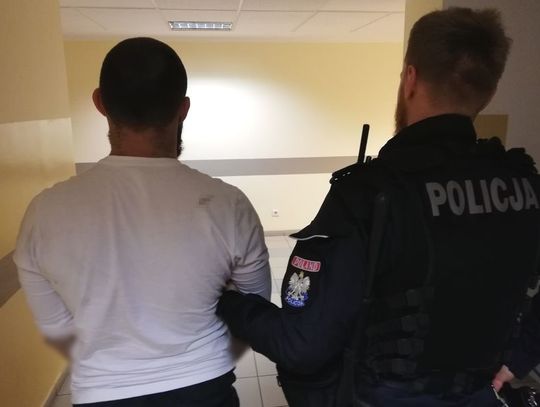 Niszczyli zaparkowane samochody - odpowiedzą przed sądem