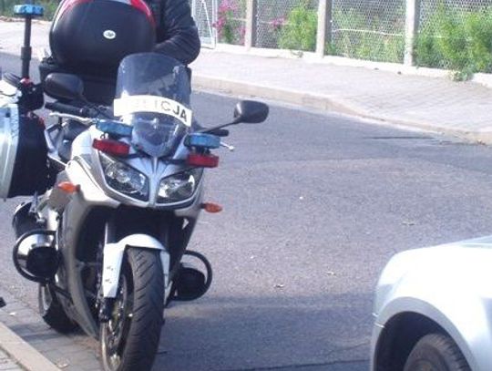 Nocna jazda na "podwójnym gazie". Złapany po pościgu 