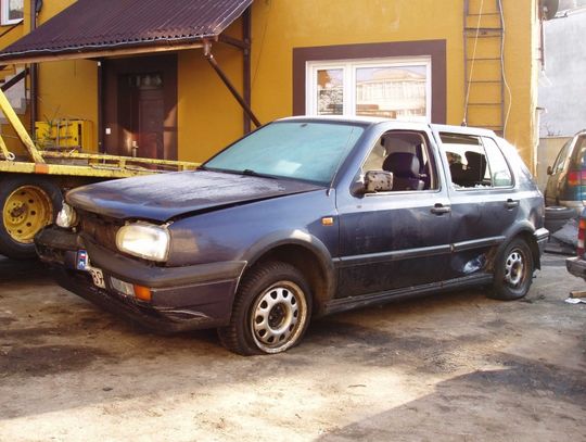 Nocny pościg na autostradzie - pod prąd