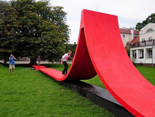 Nowa, przykuwająca wzrok instalacja na Kolibkach