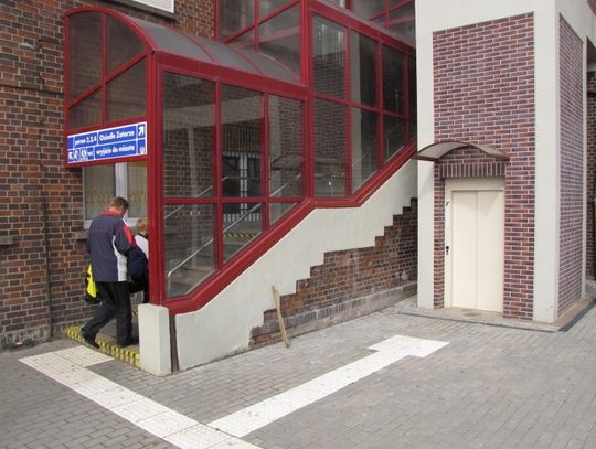 Nowe windy na dworcu - do oglądania - nie działają