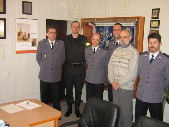 Nowi mundurowi - z narażeniem życia