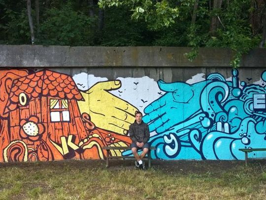 Nowy mural na Oksywiu już jest. Charakter Oksywia ujęty w kilku symbolach.